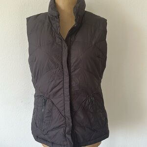 Add Down 8 brown snap front goose down zip pocket vest good pre owned condition